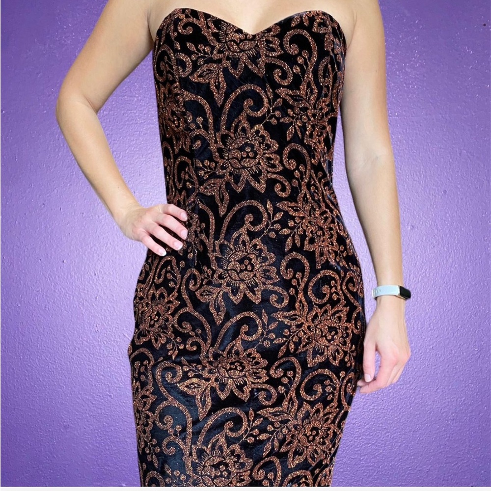 Vintage plum & gold glitter mini strapless embellished glitter velveteen dress